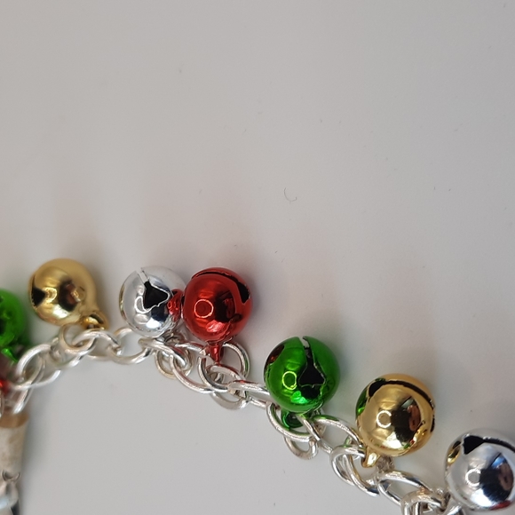 Jingle bell bracelet NWT - Picture 3 of 5